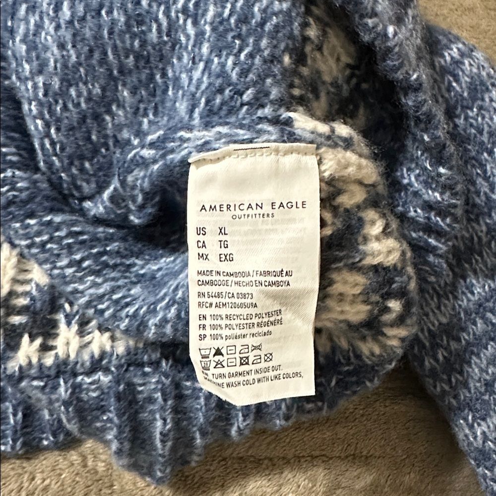 AE XL Blue White Multi Fair Isle Snow Stopper Knit Sweater - Picture 15 of 16